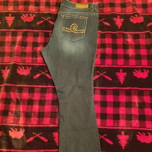 SEVEN7-Slim boot cut distress washed jeans